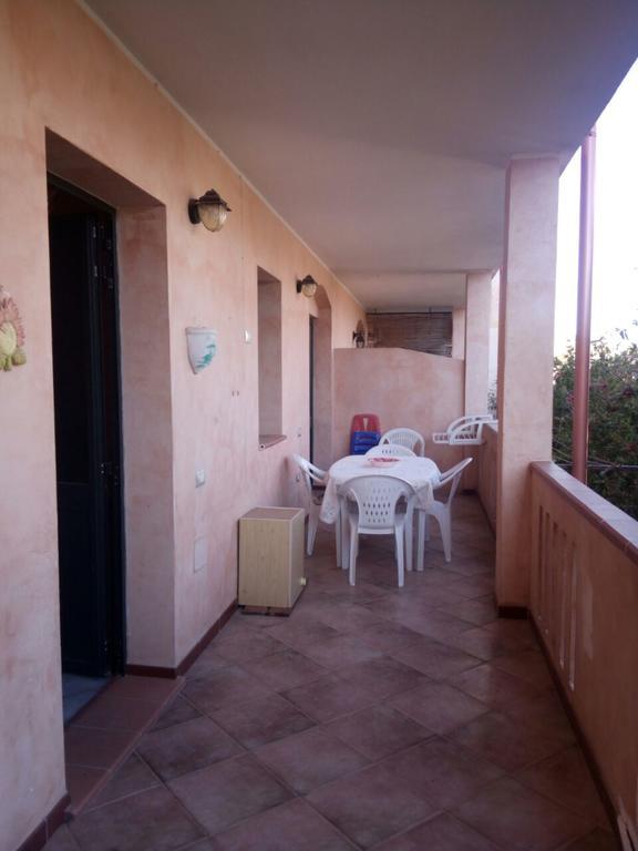 פישינאס Sa Domu Sarda Casa Vacanza מראה חיצוני תמונה