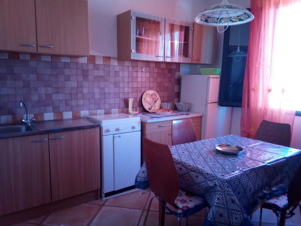 פישינאס Sa Domu Sarda Casa Vacanza מראה חיצוני תמונה